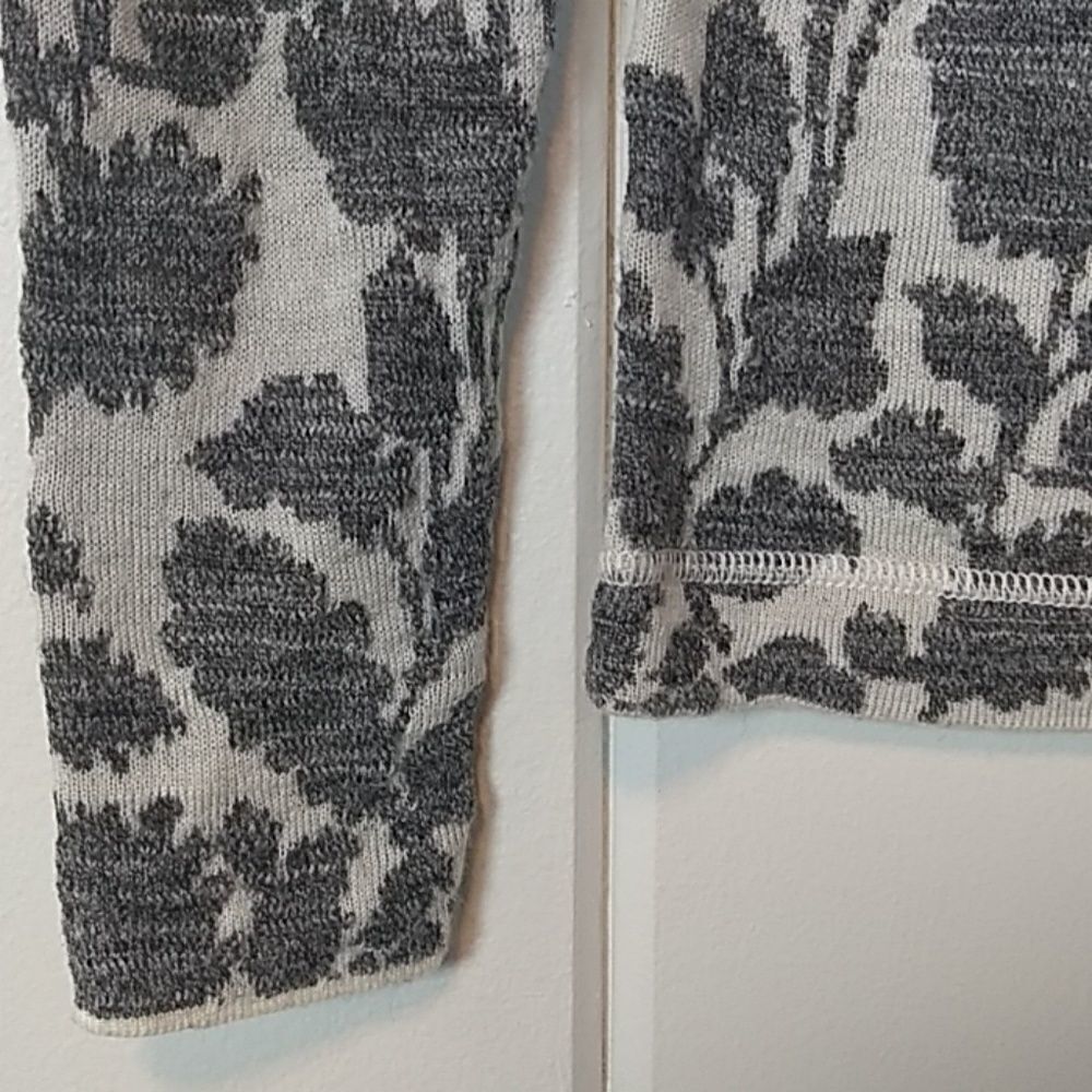 Loft White & Gray Crew Neck Wool Sweater XS - Picture 4 of 8